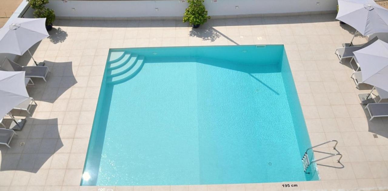 Care Holiday Homes Apartments Barsha Heights ドバイ エクステリア 写真